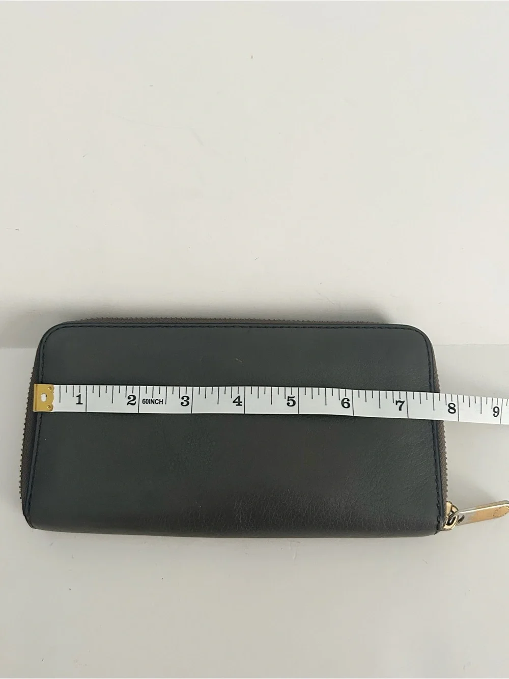 Marc Jacobs sleek marc